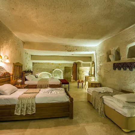 Hotel Charming Cave