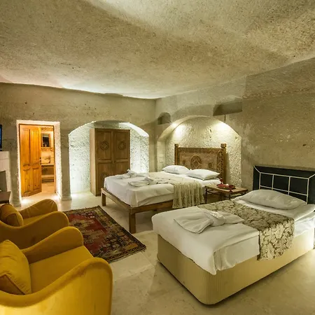 Hotel Charming Cave