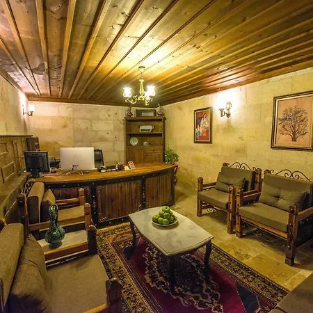 Charming Cave 3*